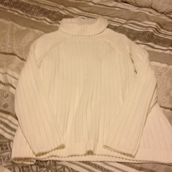 💢SOLD💢Super Soft Sweater