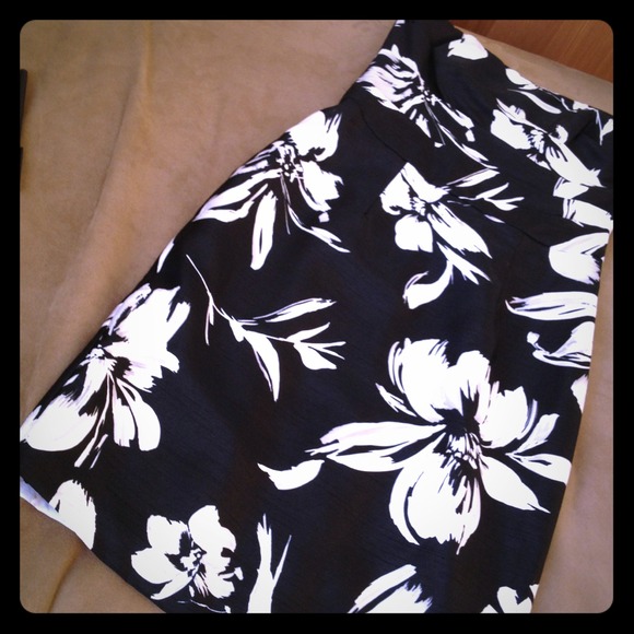 Dresses & Skirts - BUNDLED WHBM Dress, AT skirt & Floral dress