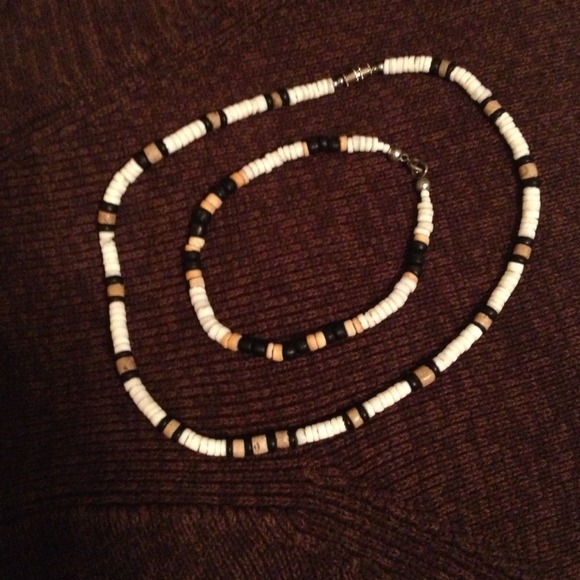 Shell Necklace and bracelet