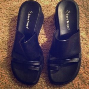 BearTrap sandals. Size 6