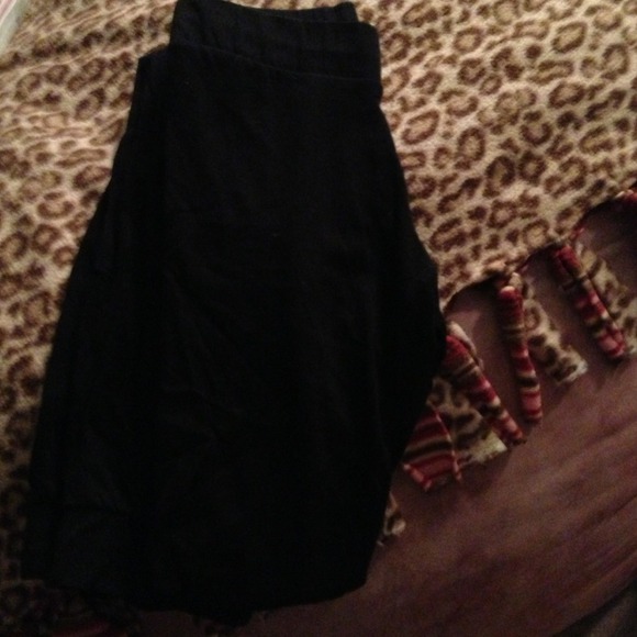 2 pairs black leggings