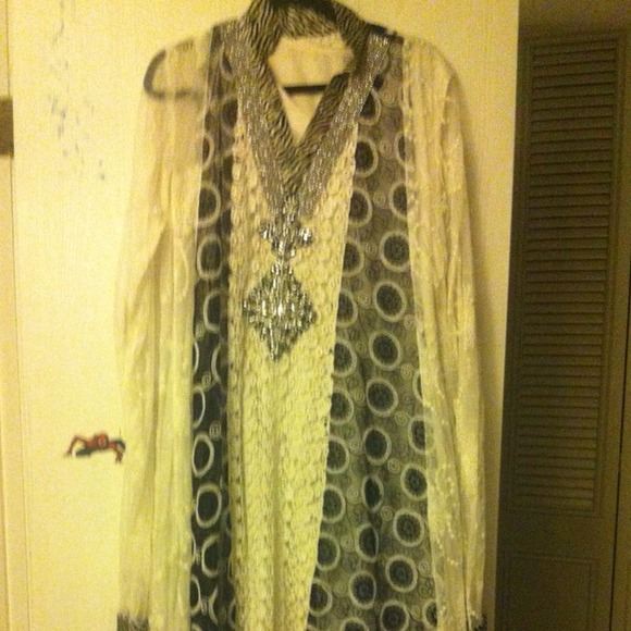 Pakistan gown - Picture 1 of 1