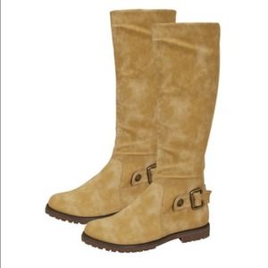 SOLD OUT!!!!!!!!!!!!!Faux suede knee high boots!!