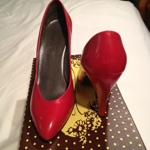 ✳Reduced!✳Red Charles Jourdan heels