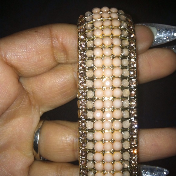 Beautiful pink and gold color braclet - Picture 3 of 3