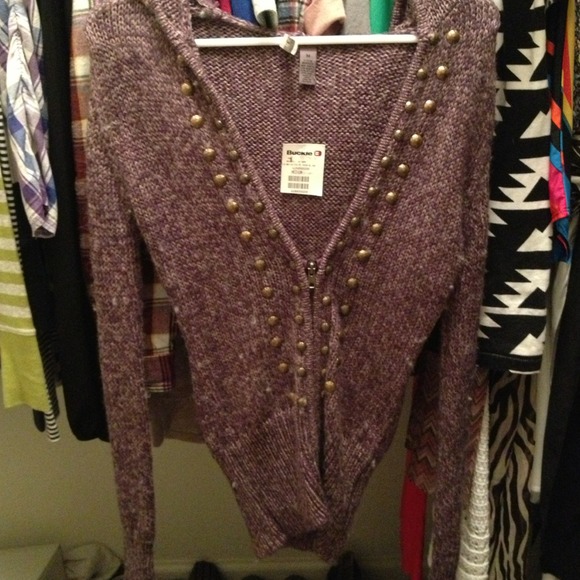 NEW BKE sweater from Buckle