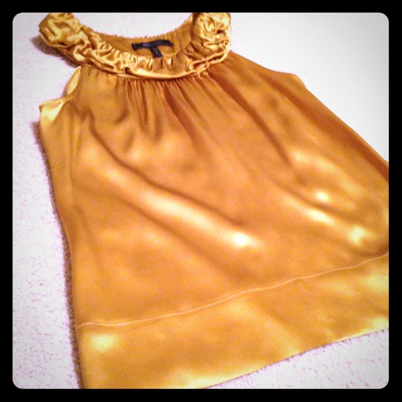 BCBGMAXARIA Gold Top -size S