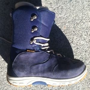 Burton snow board boots