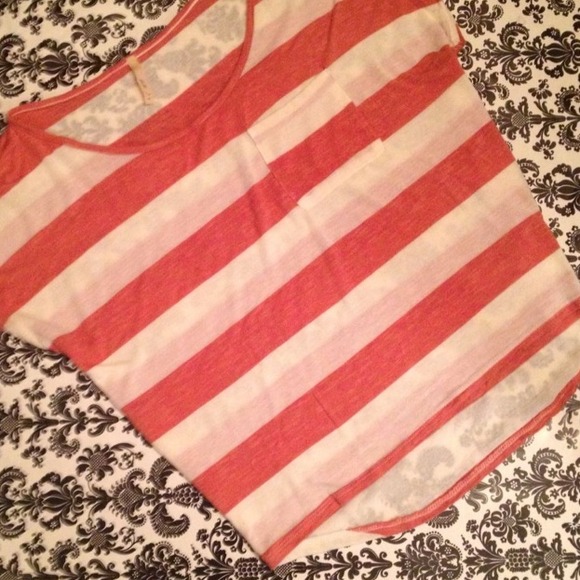 Bella D Cropped Shirt