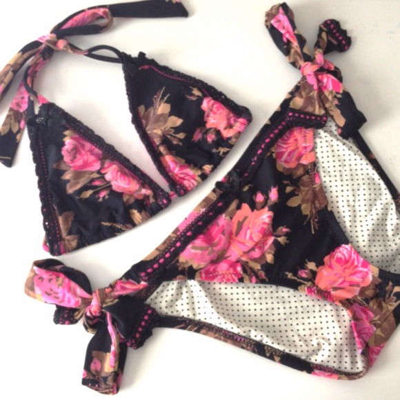 Betsey Johnson Other - Betsey Johnson rose floral Bikini