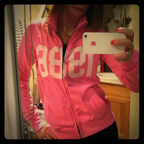 Pink sweat shirt