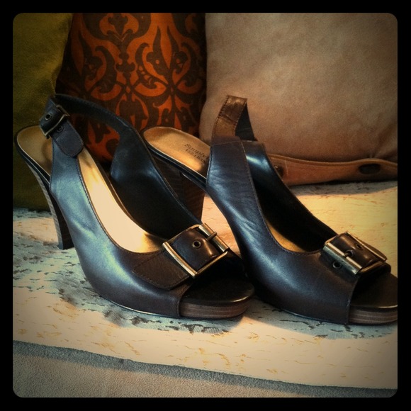 Brown Leather Slingback