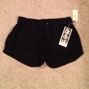 NWT Jessica Simpson mirage the front shorts