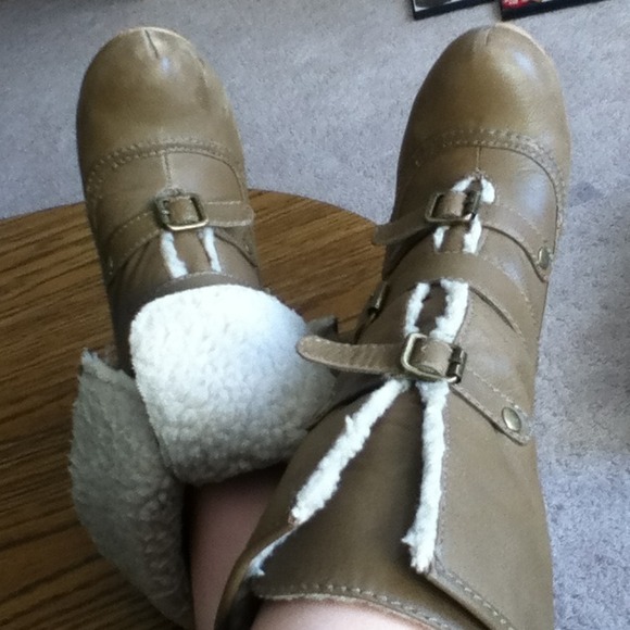 *TRADED* Betsey Johnson aviator boots - Picture 4 of 4