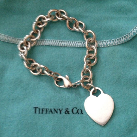 Tiffany & Co Jewelry - 🔆SOLD Tiffany & Co. Heart Bracelet