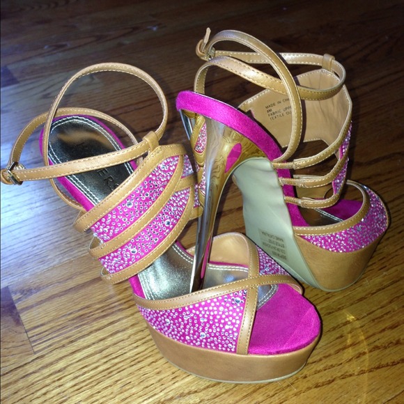 Shoes - Picture 2 of 2