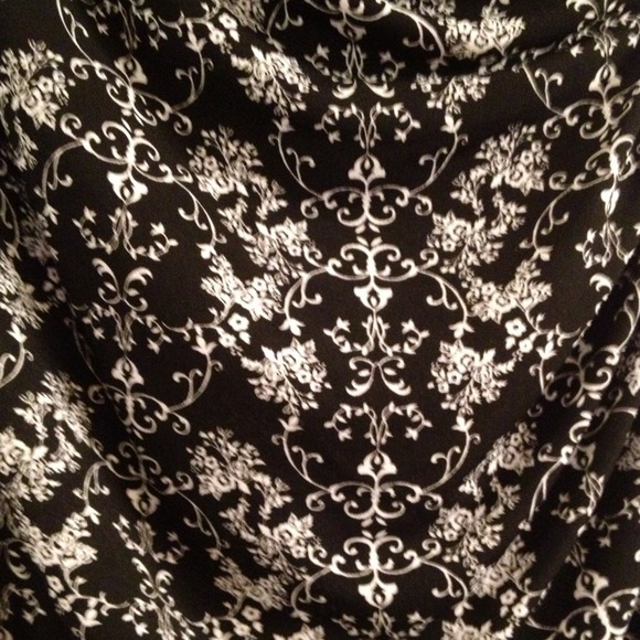 Sold in bundle - Picture 2 of 3