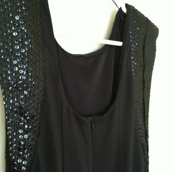 Black cocktail dress by Aqua Dresses. - Picture 2 of 4