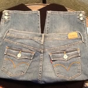 Levi's 515 Skimmer. Light rinse jeans