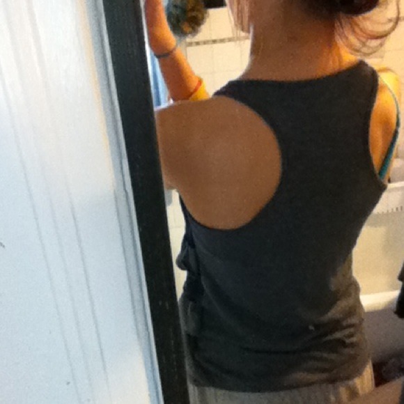 💎TRADED💎Light and dark blue ruffled tank - Picture 3 of 3