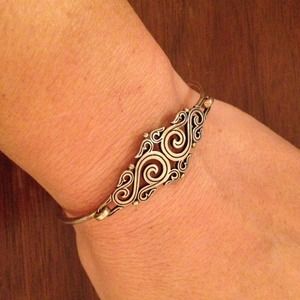 Sterling silver. James Avery bracelet.