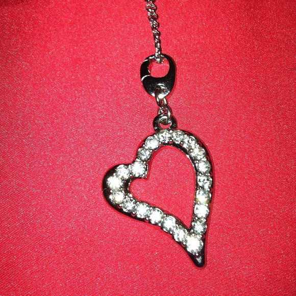 Silvertone Crystal Heart Necklace NWB