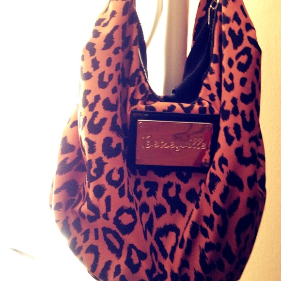 Betsey Johnson Handbags - Cheetah Print Betsey Johnson Purse!!!