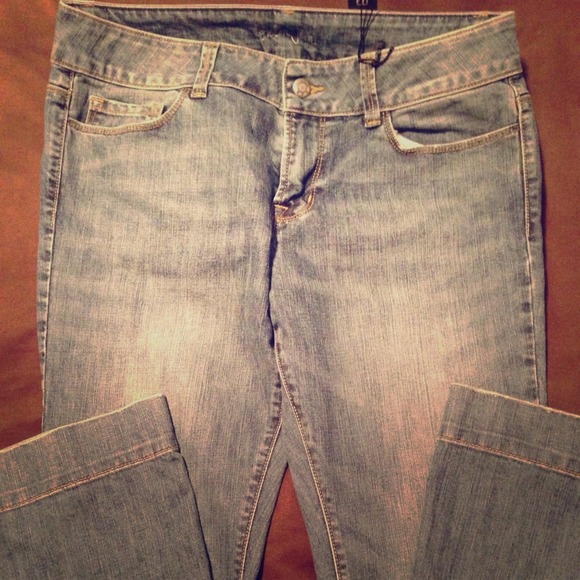 RESERVED @ali_she VS London Jean Flare