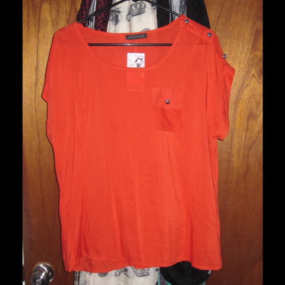 Orange top - Picture 2 of 2