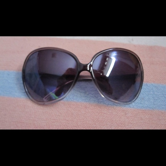 Blk sunglasses