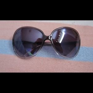 Blk sunglasses