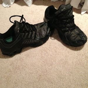Women's Nike Shox