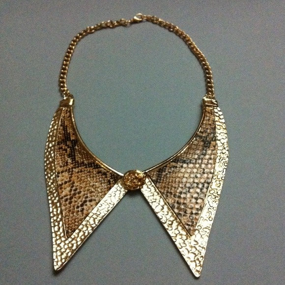 Collar statement piece necklace - Picture 1 of 2