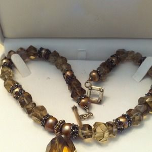 Necklace smoke topaz and pearls