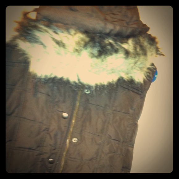 Gap Puffy vest with zipper, buttons, and fur hood