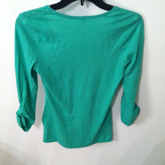 SOLD ✨NWT GAP 3/4 sleeve ✨ - Picture 3 of 3