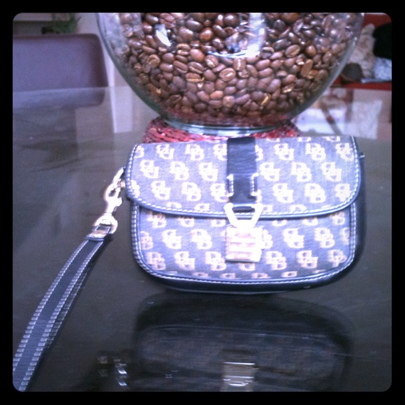 Reserved for funlab Dooney Anniversary Wristlet