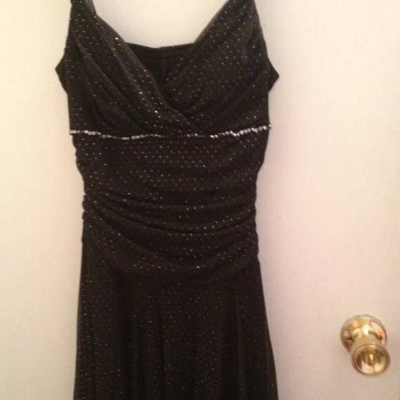 Black homecoming dress - Picture 2 of 3