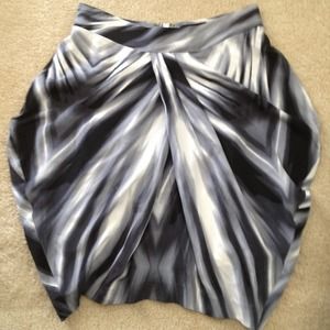 Bebe skirt size 6