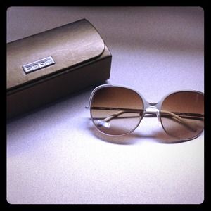 Chloe Accessories - 🚷 Traded🚷 Chloe sunglasses & Burberry headband Chloe Accessories - 🚷 Traded🚷 Chloe sunglasses & Burberry headband