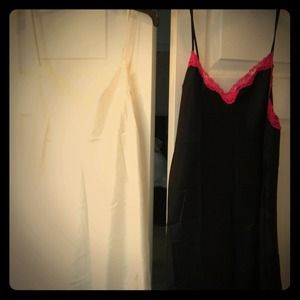 2 sz L Victoria Secret silk chemises!🌹3pr panties