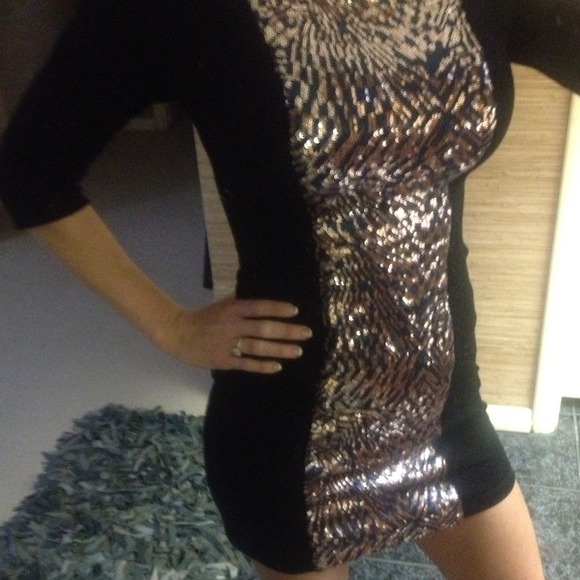 Sequin party dress - Picture 2 of 3