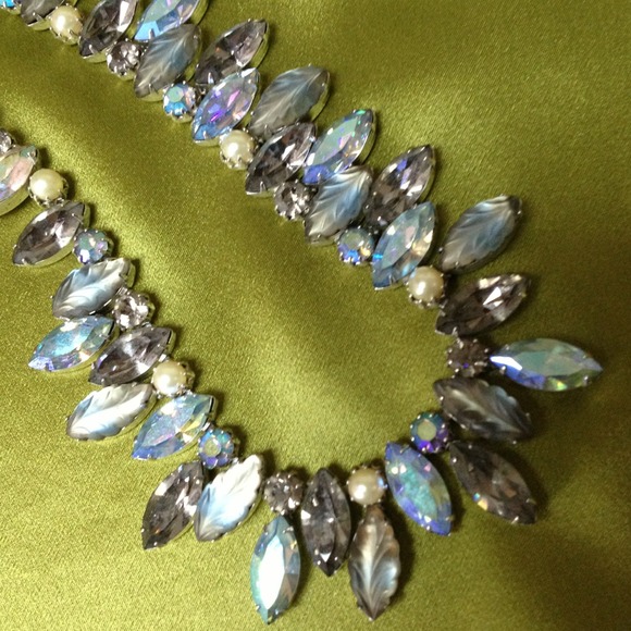 Fabulous Vintage necklace all prong set stones
