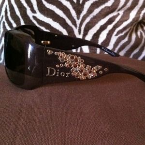 Dark brown Dior glasses