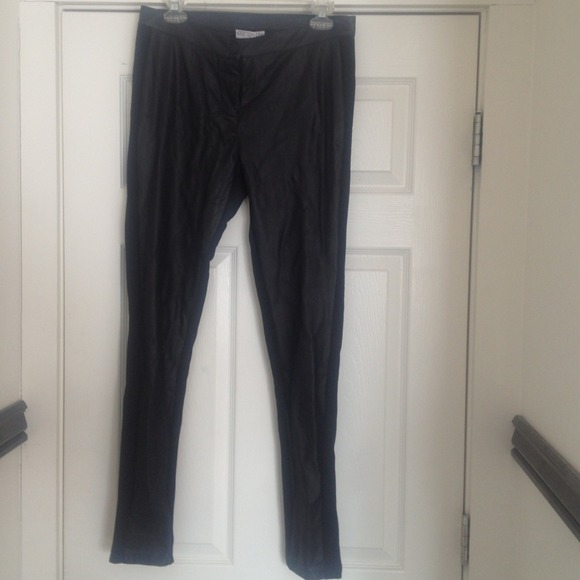 ❌SOLD❌black leather skinny pants.