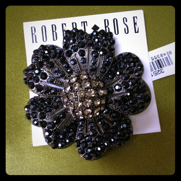 Large Broach Pin Jet
