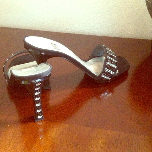 Stewart Weitzman Shoes - Picture 1 of 1