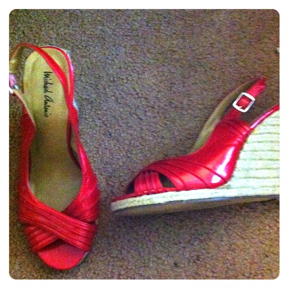 Red woven wedges