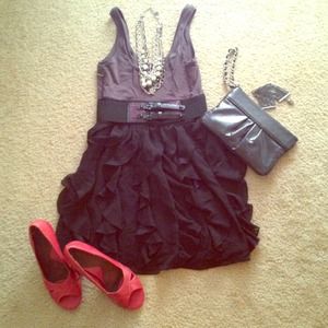 Black/grey flutter dress