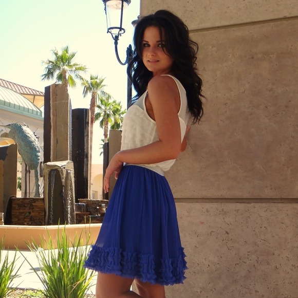 2B SKIRT - Picture 1 of 1